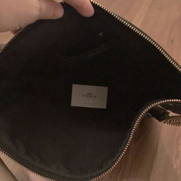 RARE Coach Disney X Paxton Duffle With Snow White and The Seven Dwarfs Eye Print - Picture 7 of 9